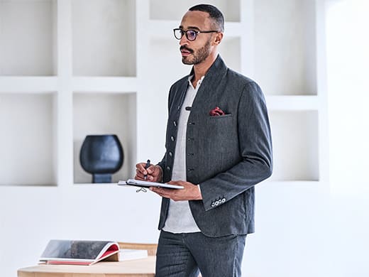 KOMPLIMENT AN DEN GASTGEBER. 